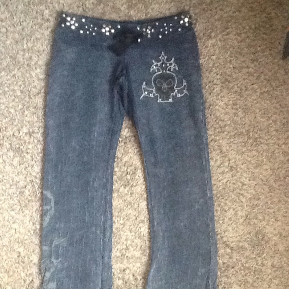 Just IV Me brand skull pants.
